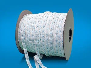 Desiccant Pacáiste Stiall le Punch Poll